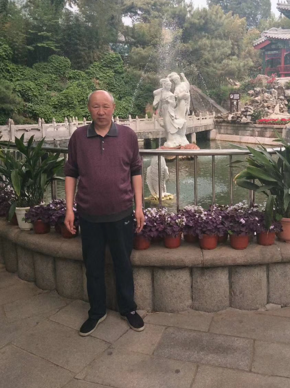杨春成