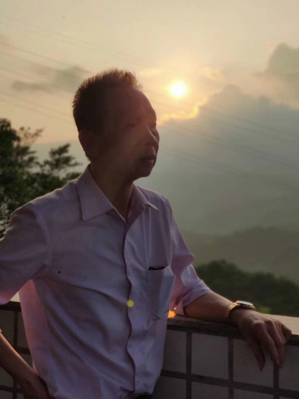 黄月华