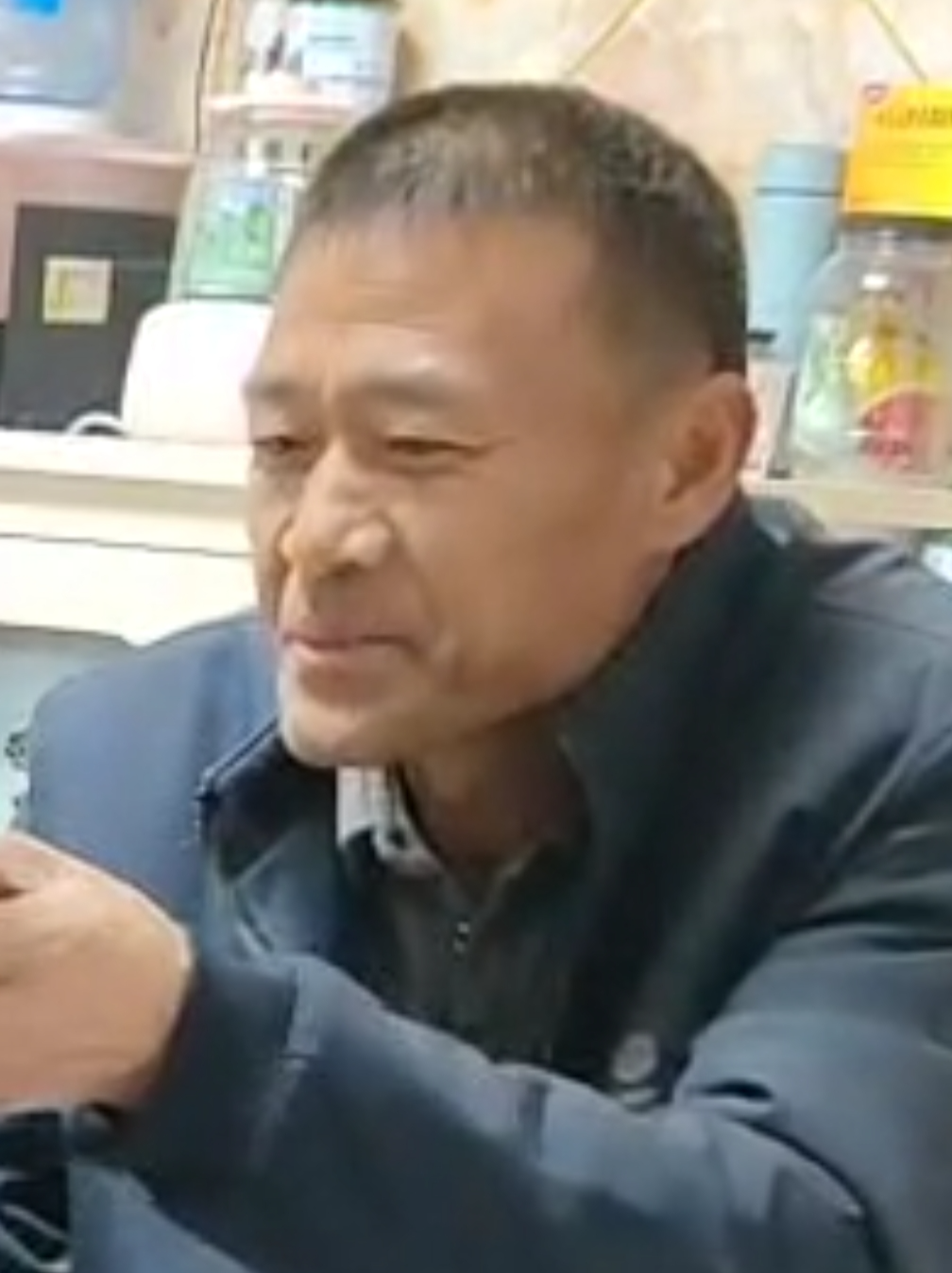 董立中