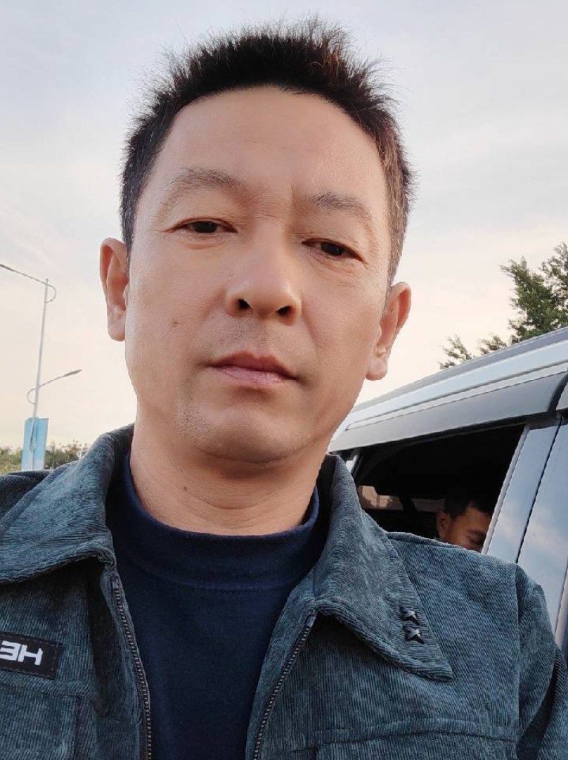 赵宏