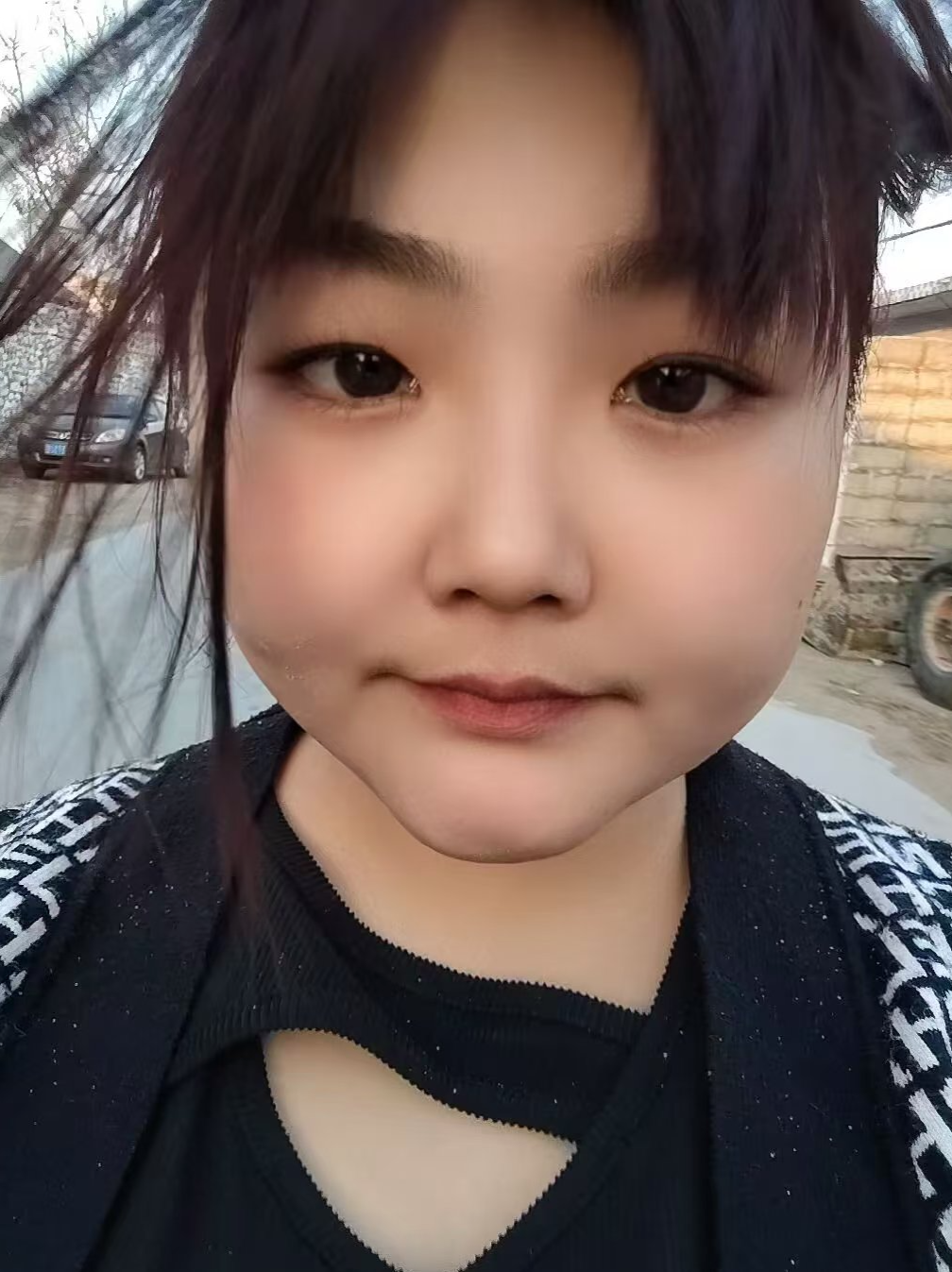 贾玲玲