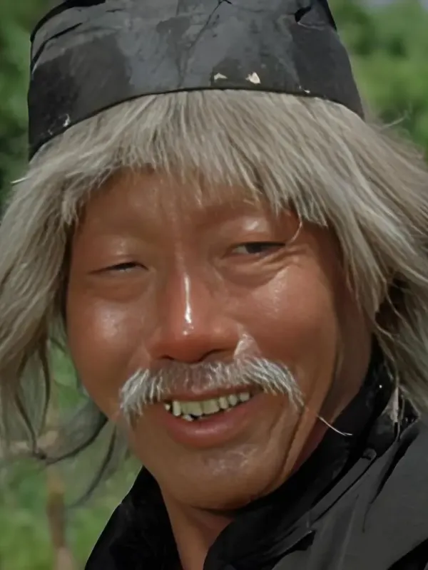 袁小田